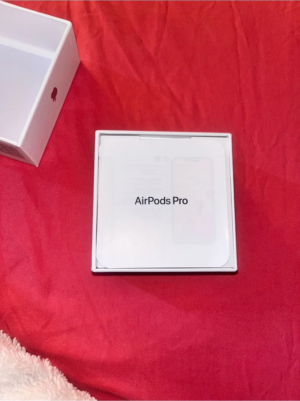 Apple White AirPods Pro with Charging Case